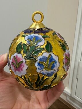 Hand-Painted Floral Cloisonné Ornament - Gold